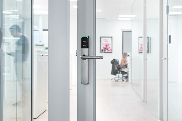 Elektronische Zutrittskontrolle Office